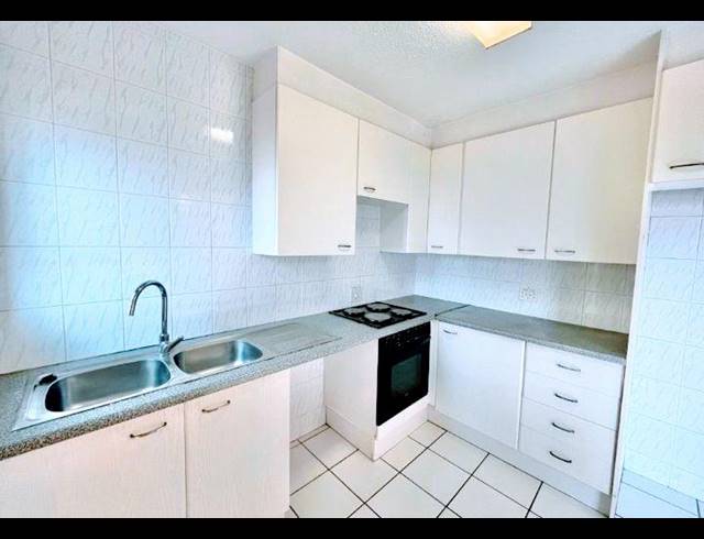 2 BEDROOM TOWNHOUSE FOR SALE IN RIDGEWAY